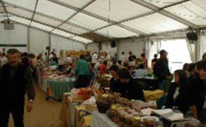 La FOIRE REGIONALE DU FROMAGE FERMIER DE CORSE vous attend chaque année à Venaco